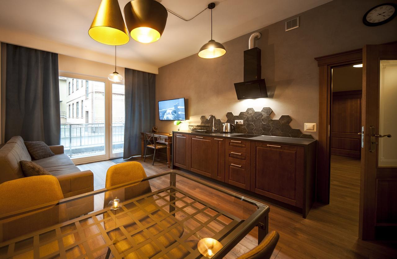 Very Berry - Orzeszkowej 10 - Mtp Apartment, Parking, Balcony, Check In 24H Poznan Ngoại thất bức ảnh
