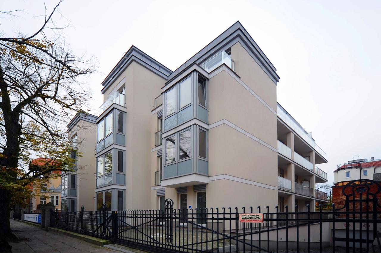 Very Berry - Orzeszkowej 10 - Mtp Apartment, Parking, Balcony, Check In 24H Poznan Ngoại thất bức ảnh